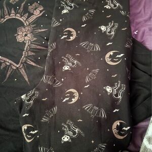 Torrid NWT 2x shirt and 1x leggings NWOT